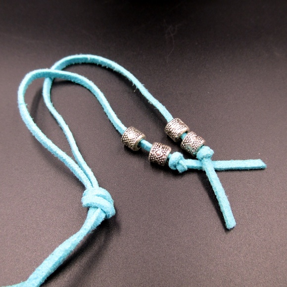 Blue Crystal Stone Leather Cord Necklace Hangs 15" - Picture 5 of 6